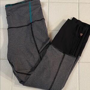 LULULEMON Striped Black and Gray Womens  Leggings Zipper at ankles w/ green camo